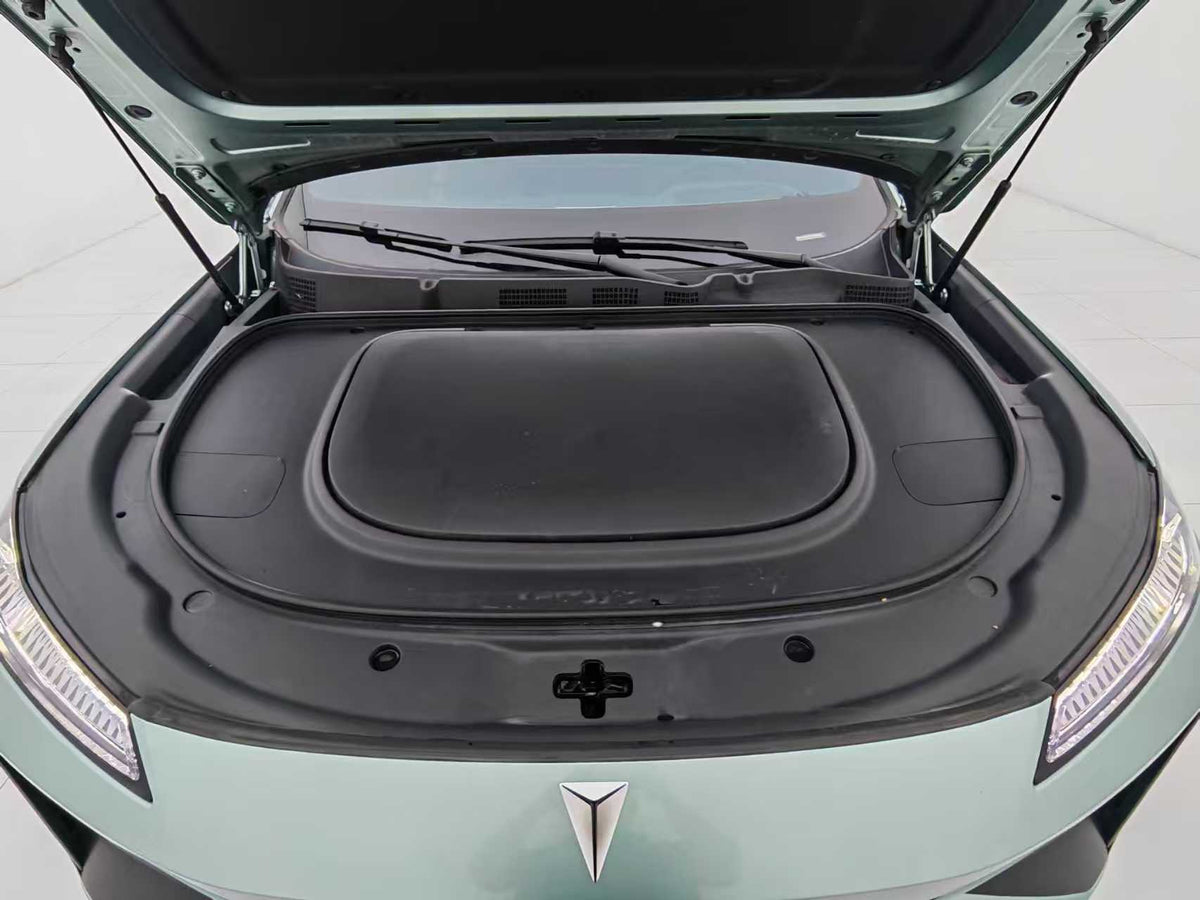 EV dark blue car, dark blue S07 2024 215Max extended range version, EXW price: $14,454