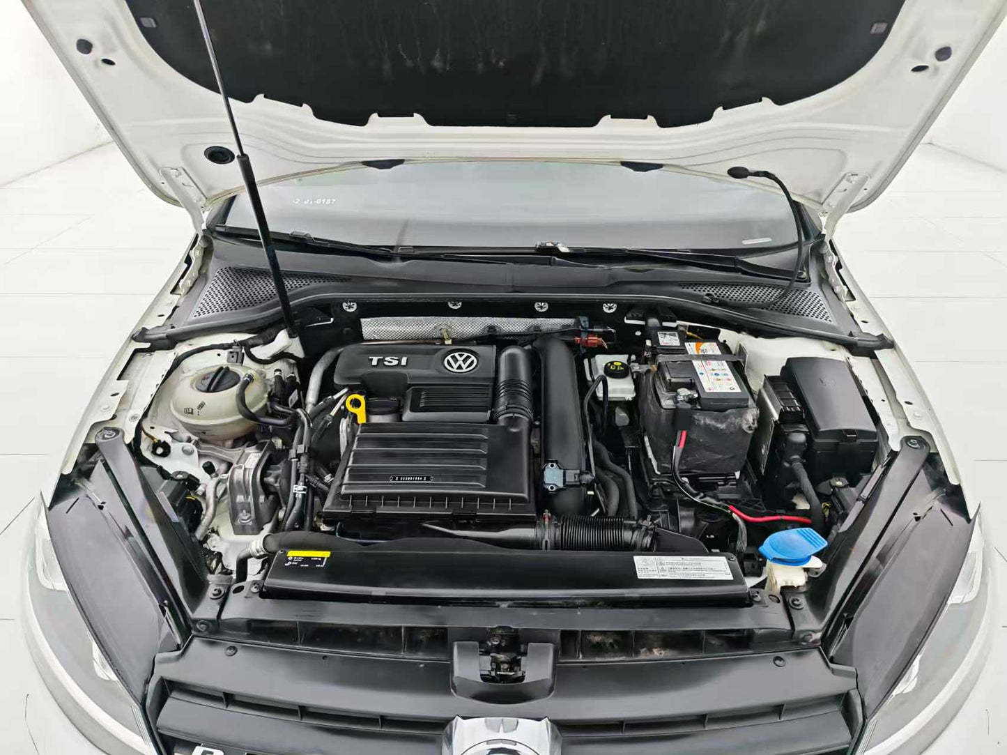 Volkswagen golf 2017 280tsi automatic r-line millionth edition, 1.4t emission, exw price: usd 9,010