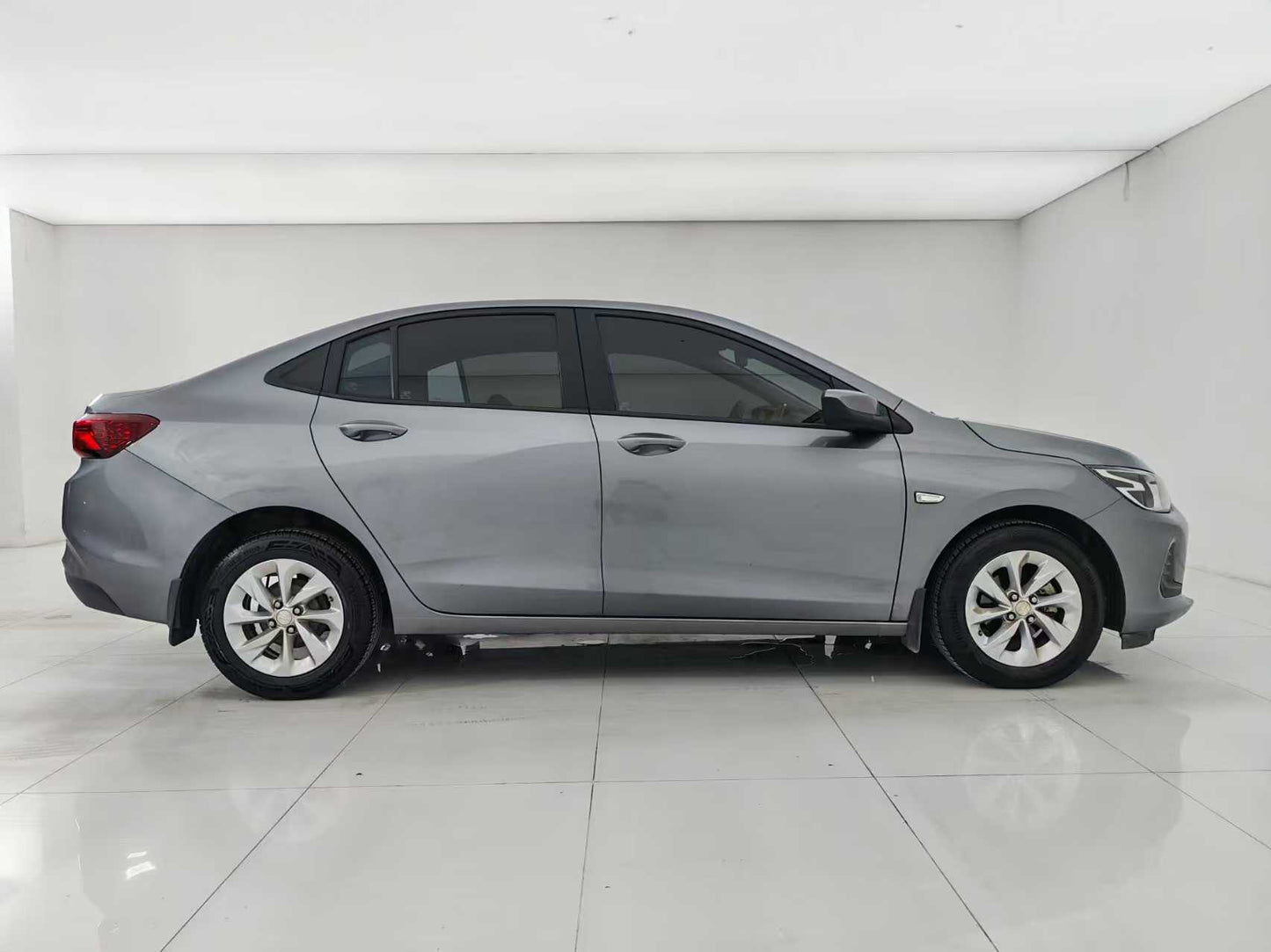 Chevrolet, Cowards 2022 325T Automatic Joy Edition, National VI, 1.0t displacement, EXW price: $5455