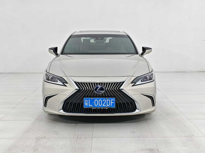 Lexus ES 2021 300h Premier Edition, 2.5l displacement, EXW price: $27,545