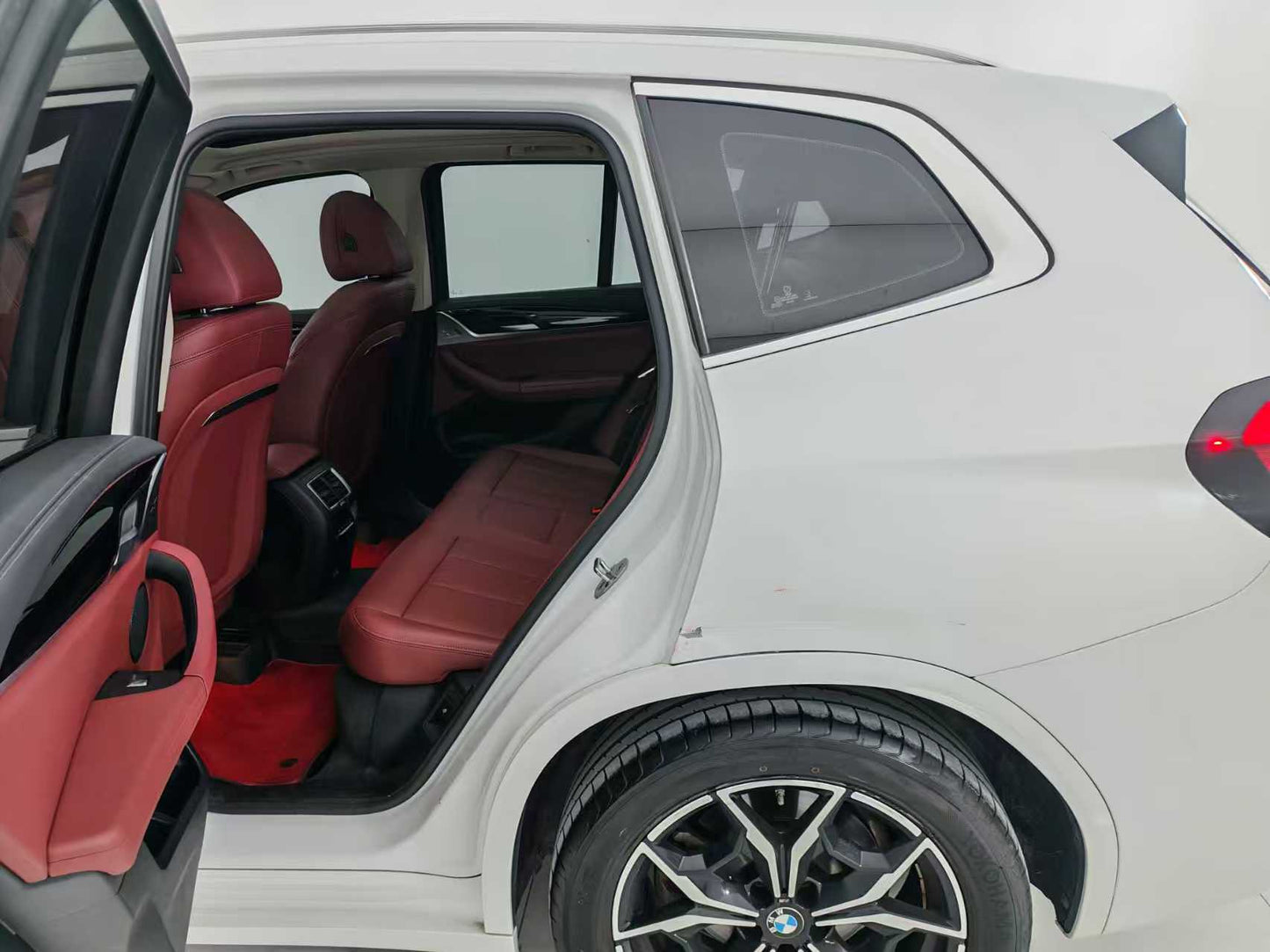 BMW X3 2022 xDrive25i M sports package, 2.0t emissions, EXW price: $26,942