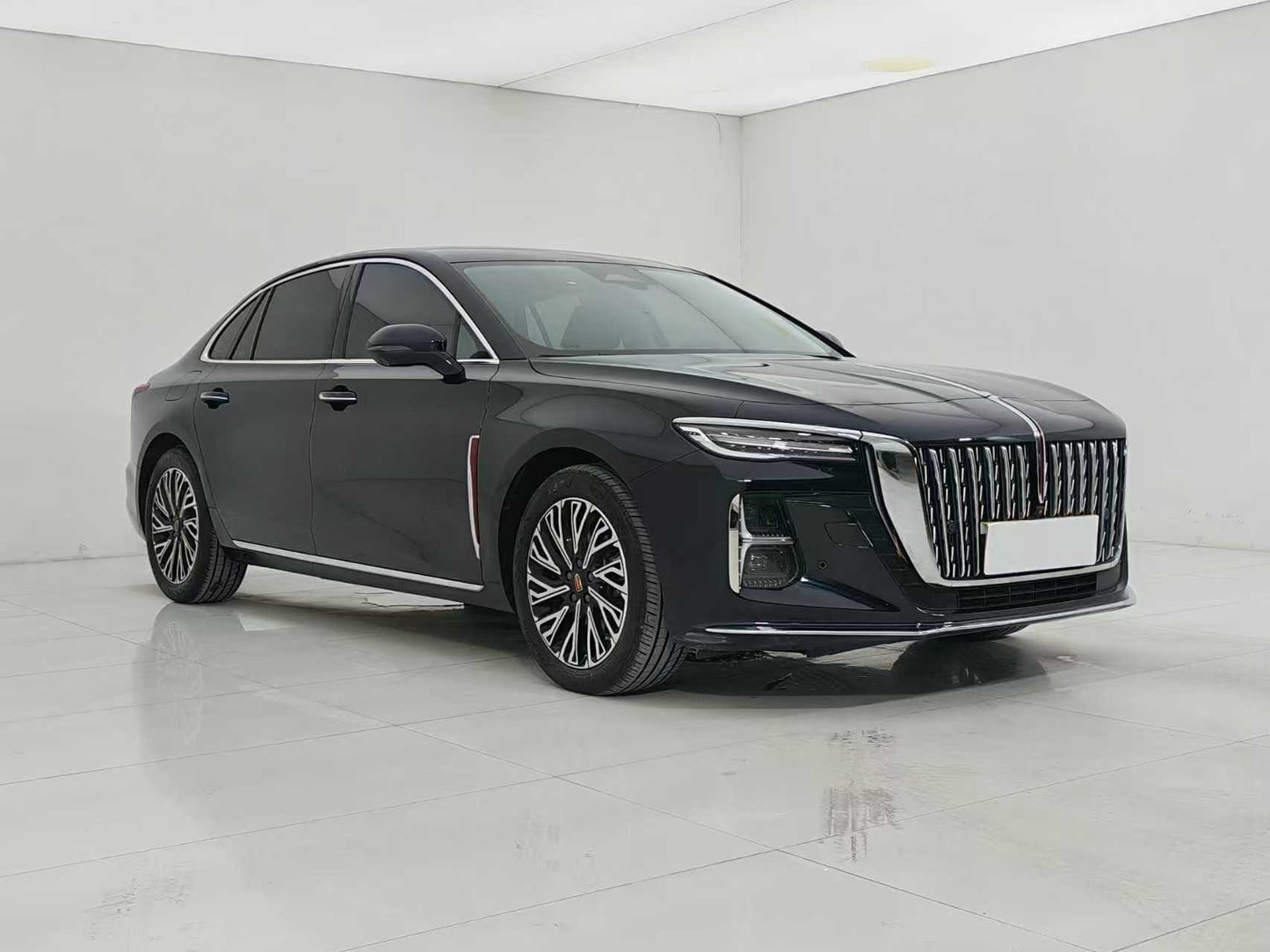 Hongqi H5 2024 2.0T automatic Zhilian flag version, EXW price: $14,198
