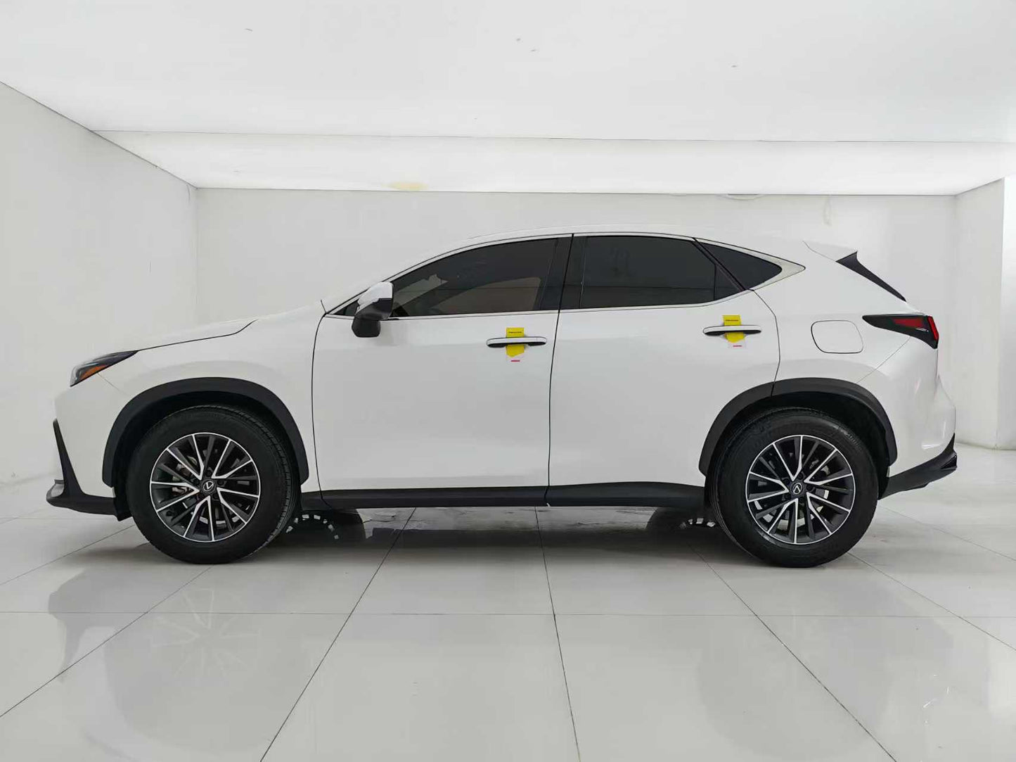 Lexus NX 2023 260 precursor, Chuangchi version, displacement 2.5L, EXW price: $25,321