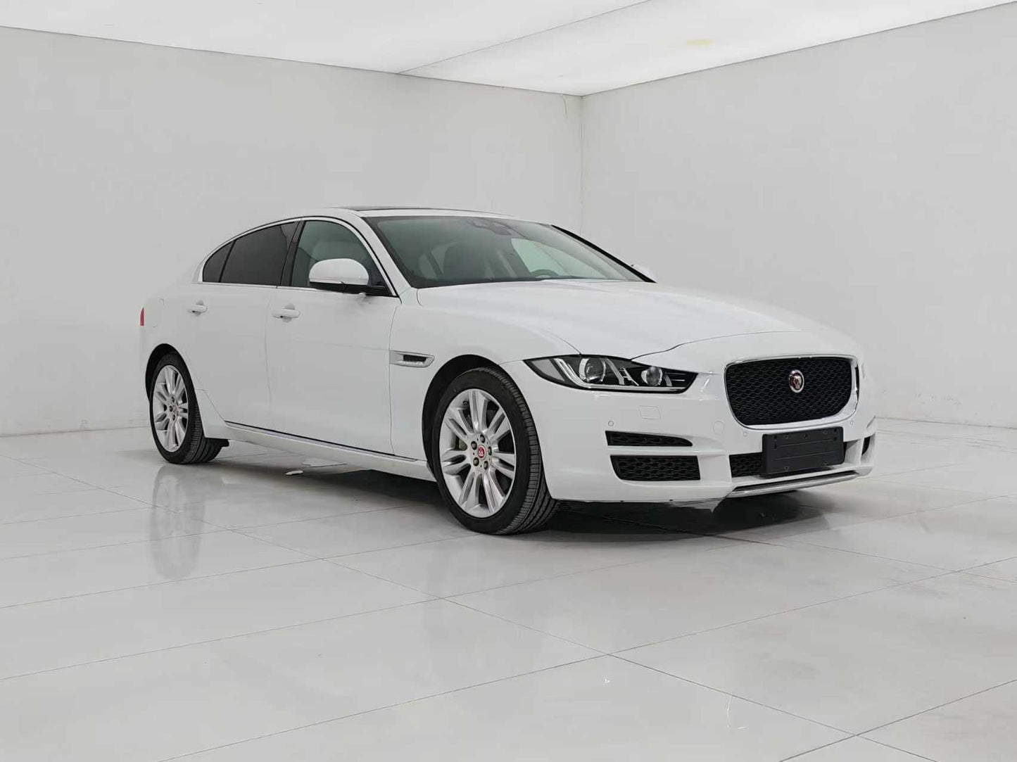 Jaguar XEL 2018 2.0T 200PS Exclusive Edition, EXW price: $10,492