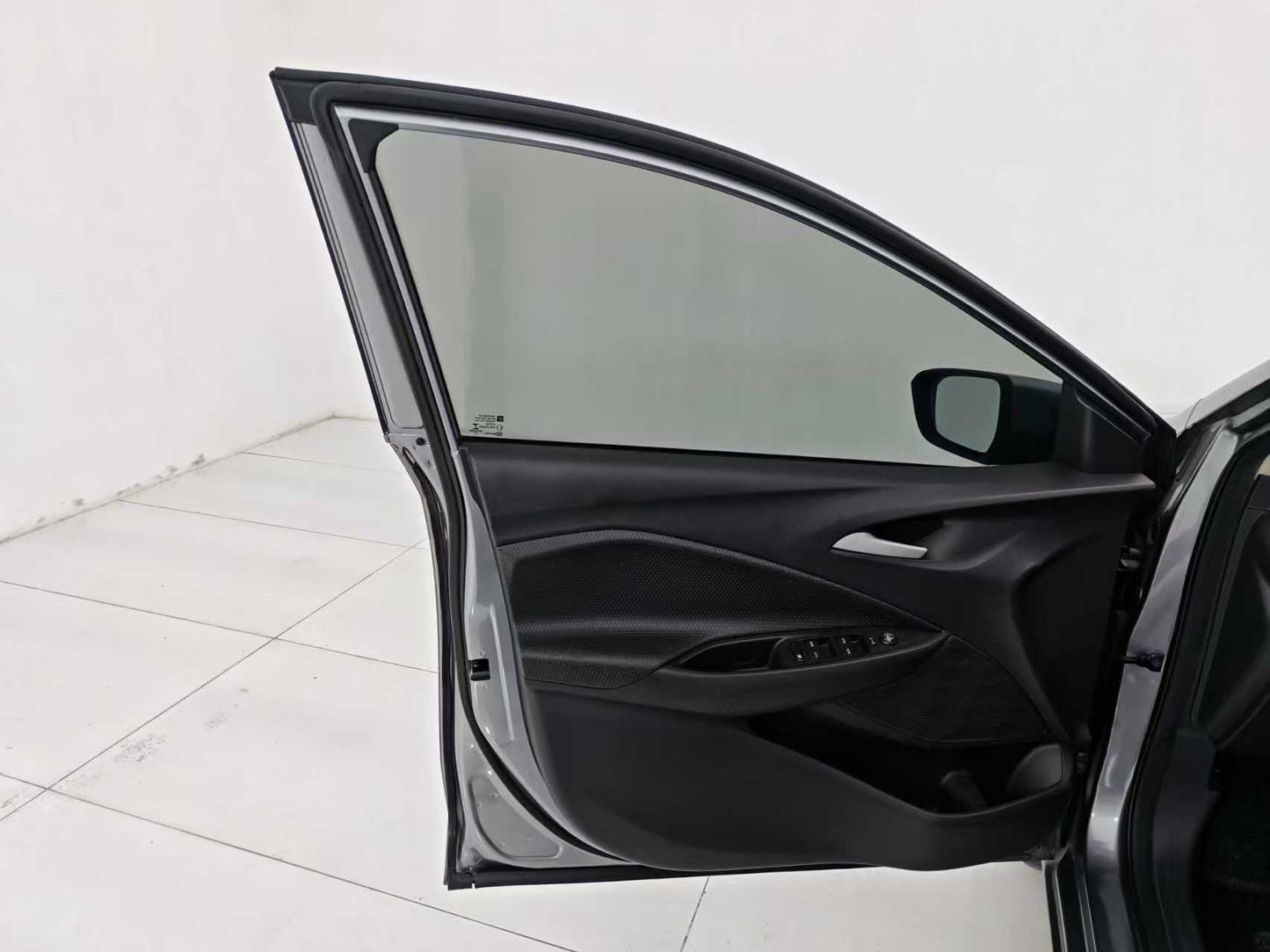 Chevrolet, Cowards 2022 325T Automatic Joy Edition, National VI, 1.0t displacement, EXW price: $5455