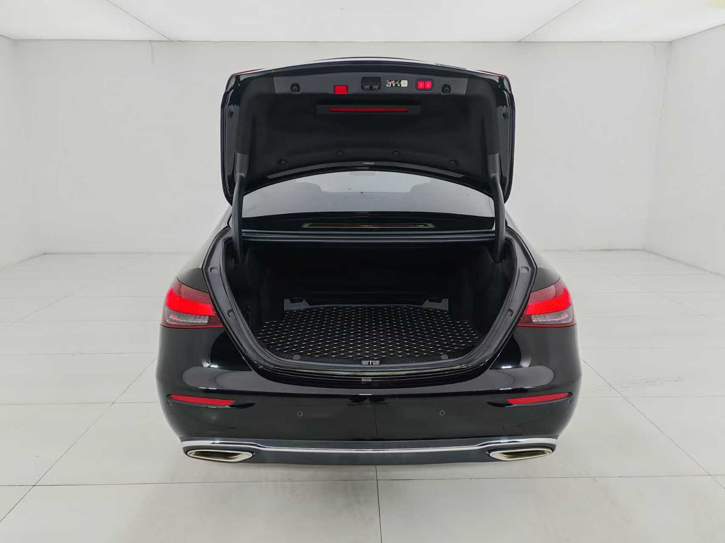 Mercedes-Benz E-Class 2023 E 300 L Fashion, 2.0t Displacement EXW Price: $36,431