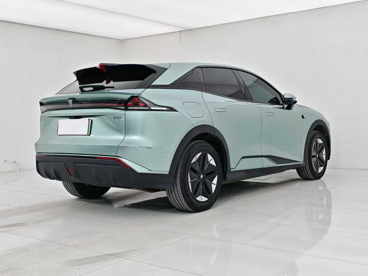 EV dark blue car, dark blue S07 2024 215Max extended range version, EXW price: $14,454