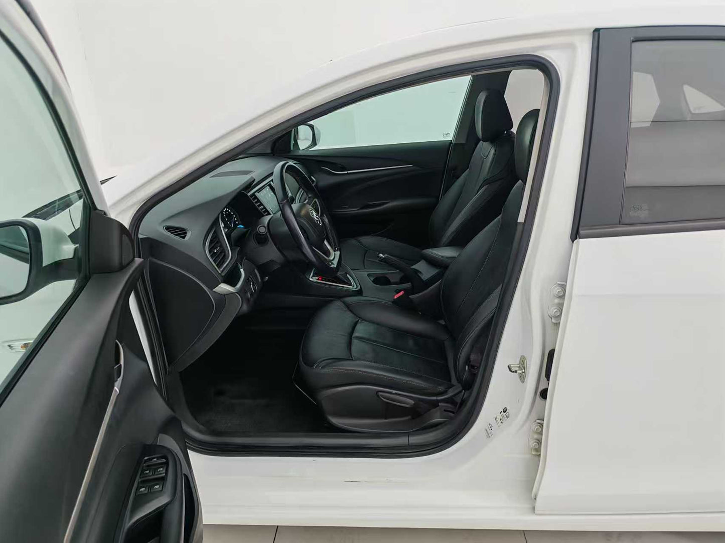 Buick, Yinglang 2019 18T Automatic Connected Elite, National V, 1.3t emissions, EXW Price: $4713