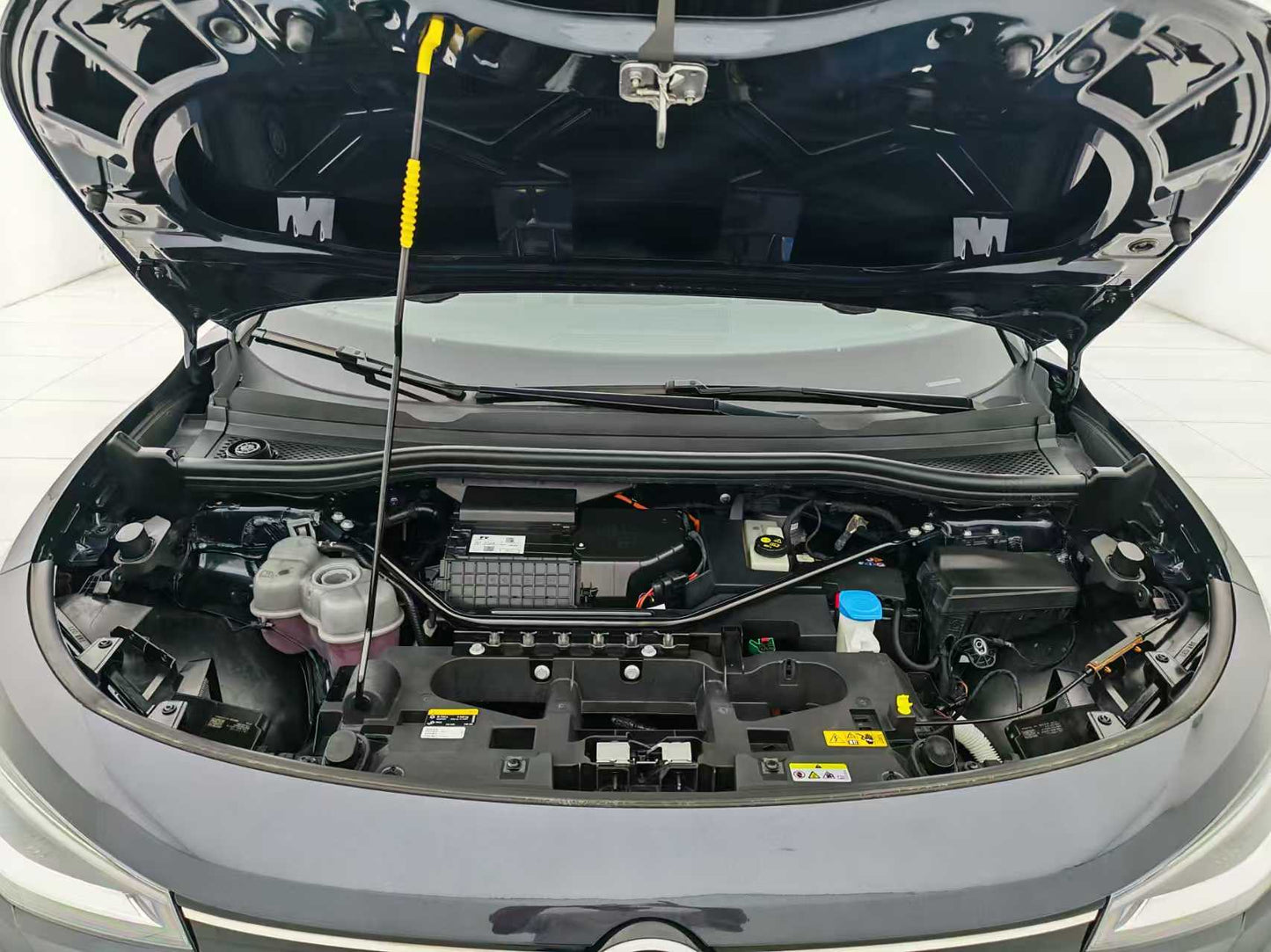 EV Volkswagen ID.4 CROZZ 2025, Exclusive Edition,EXW Price: $15,536