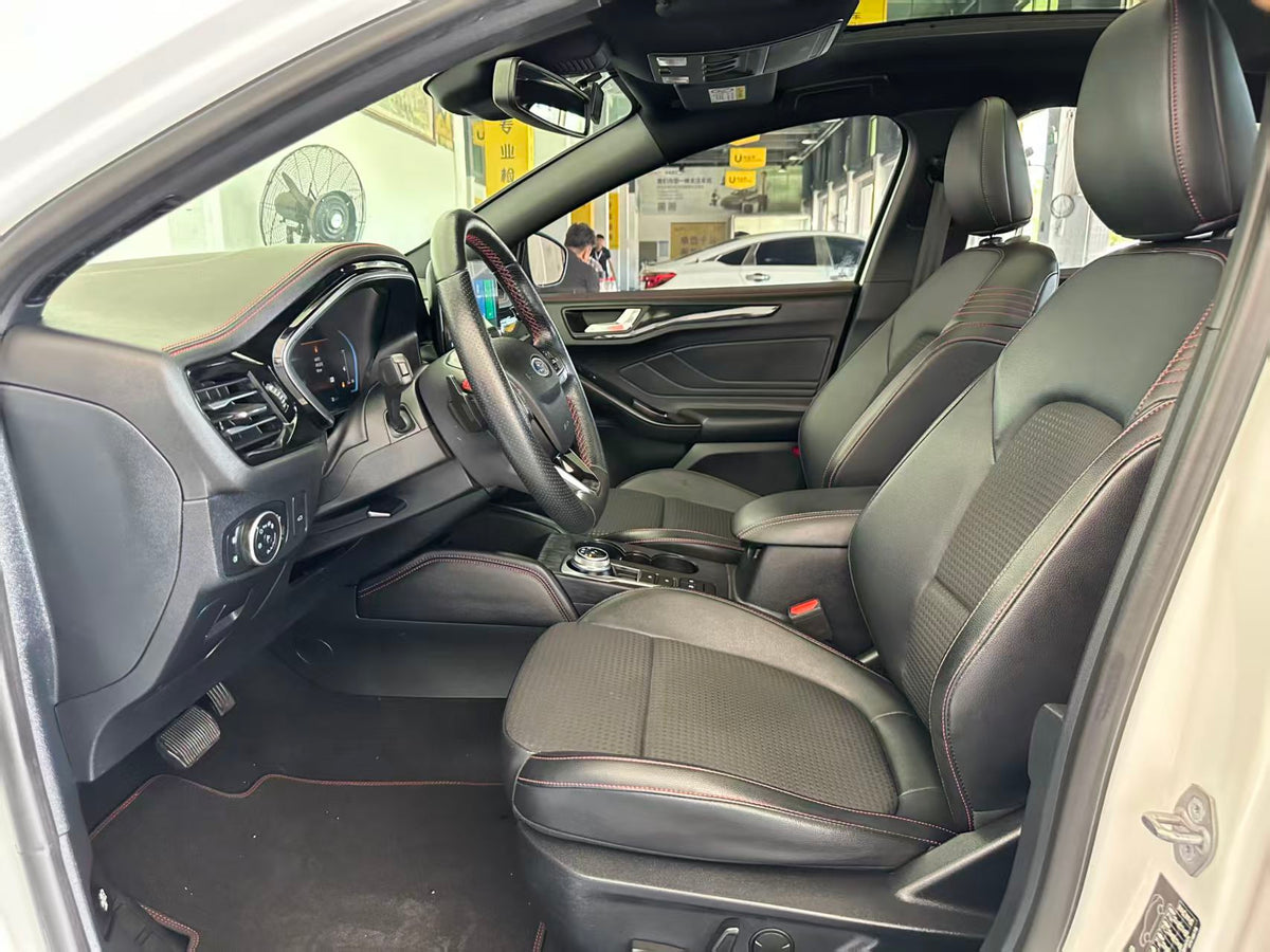 Ford, Focus 2021, Sedan EcoBoost 180 Automatic ST Line, exw Price: $8290