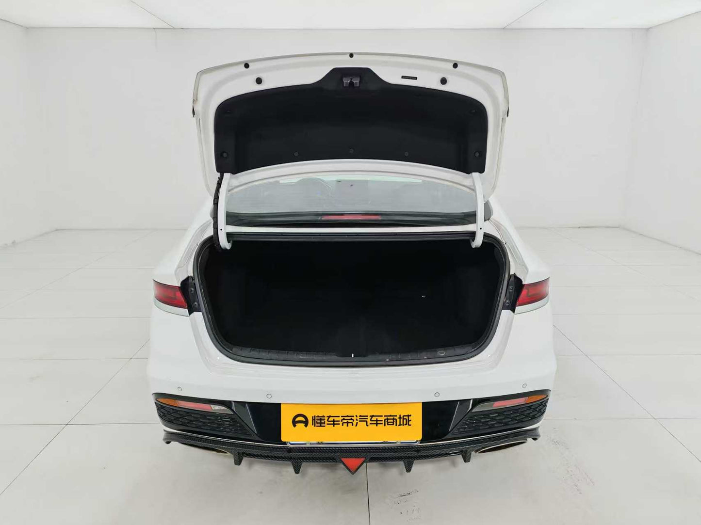 Hyundai, Fista 2021 280TGDi GLX Elite Edition, 1.6t emissions, EXW price: $7677