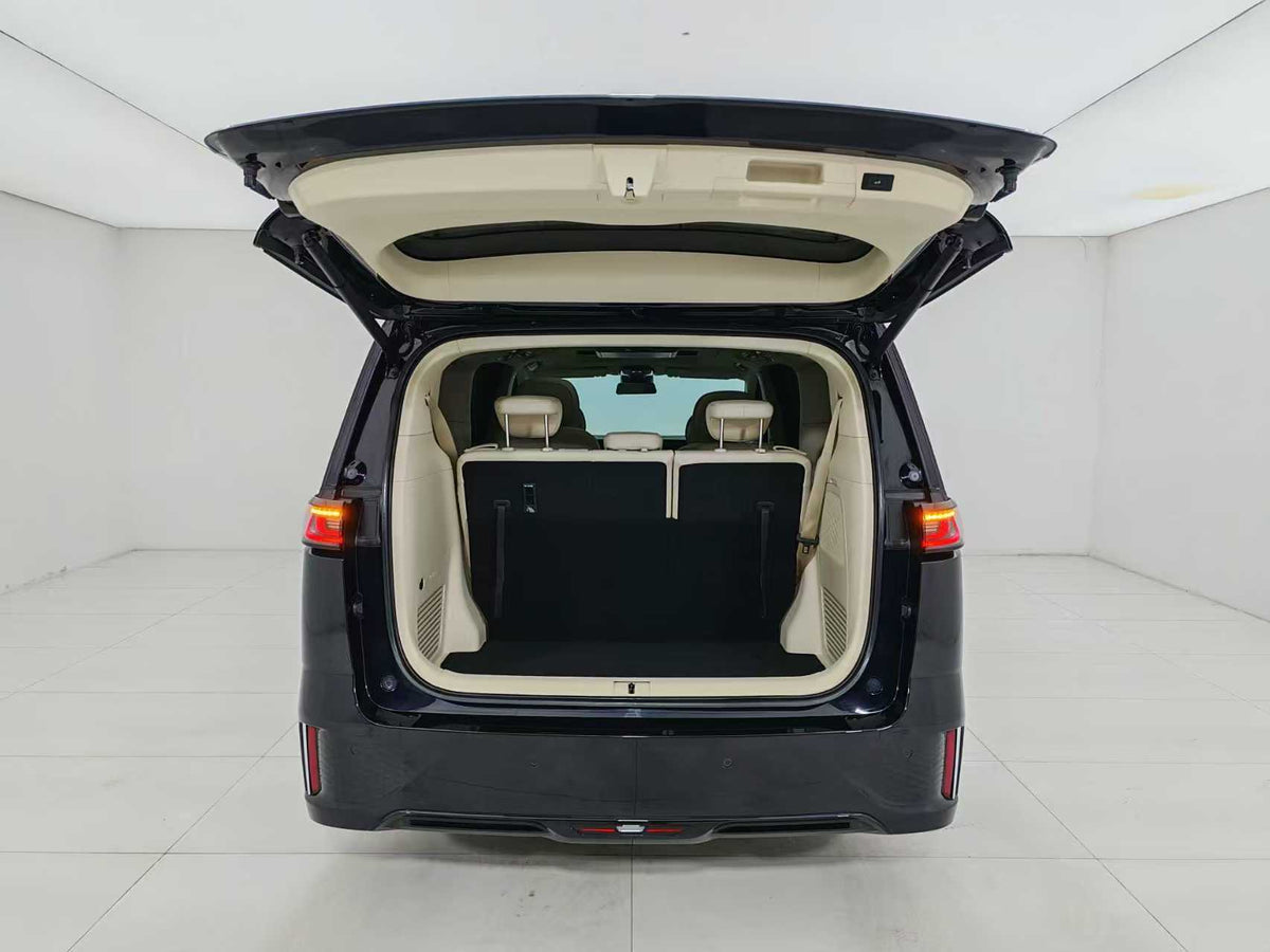 EV Lantu Car, Lantu Dreamer 2024 PHEV Super Long Battery Life Premium Edition, EXW Price: $28,879