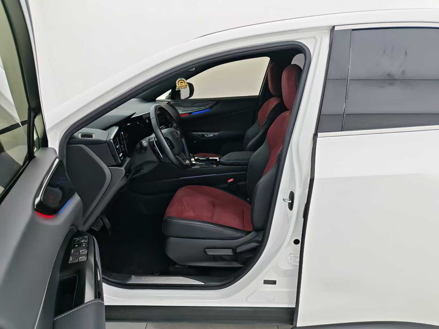 Lexus NX 2023 260 precursor, Chuangchi version, displacement 2.5L, EXW price: $25,321