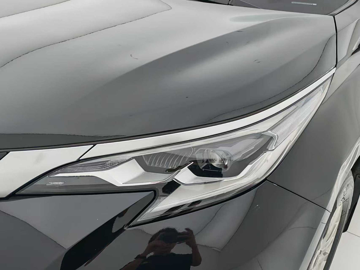 Toyota, Saina SIENNA 2021 2.5L Hybrid, Deluxe Edition, EXW Price: $31,132