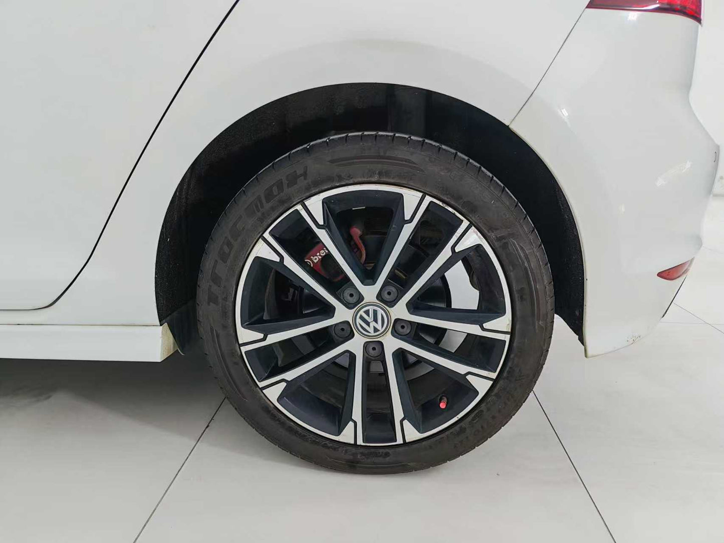 Volkswagen golf 2017 280tsi automatic r-line millionth edition, 1.4t emission, exw price: usd 9,010