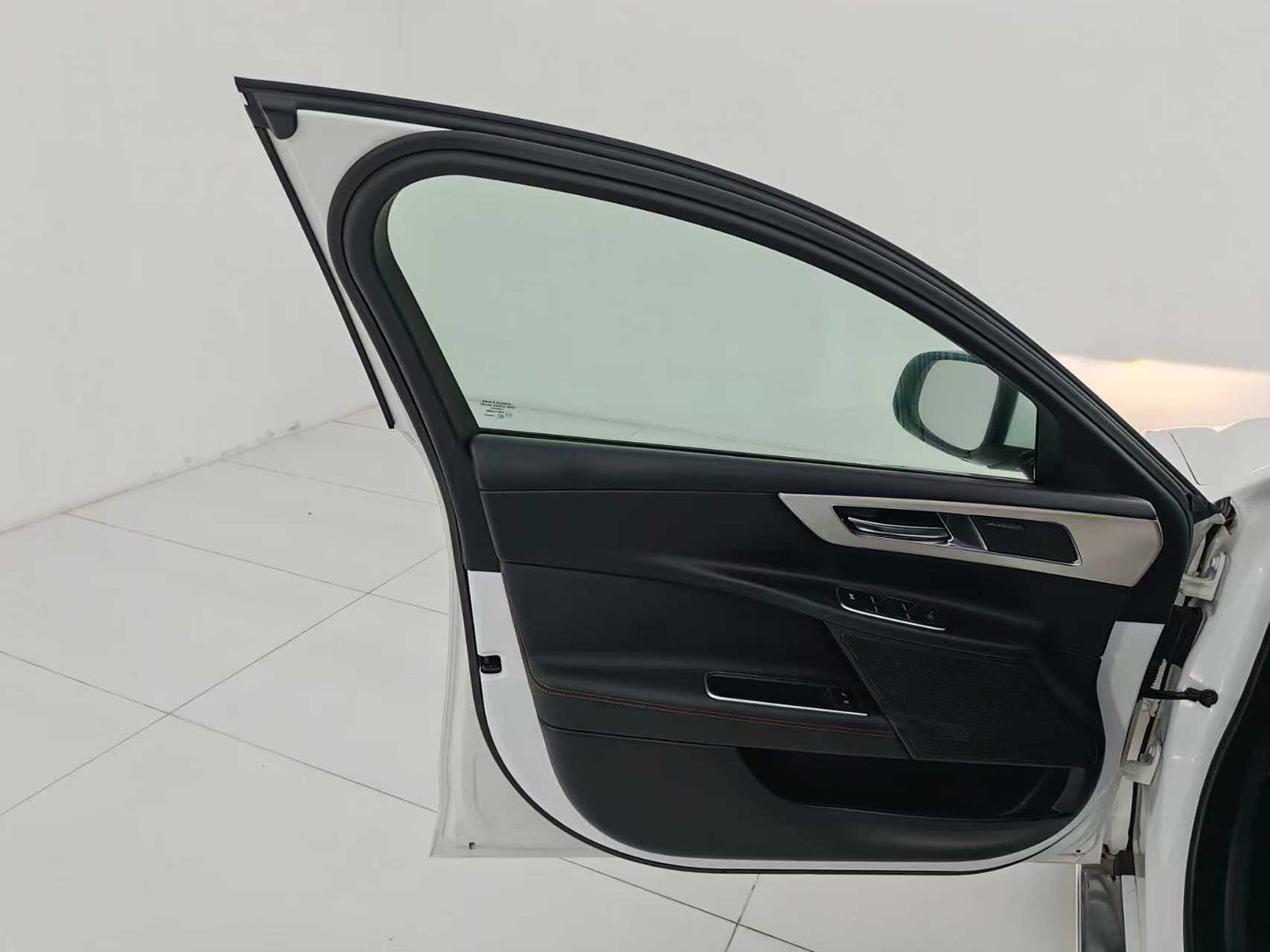 Jaguar XEL 2018 2.0T 200PS Exclusive Edition, EXW price: $10,492