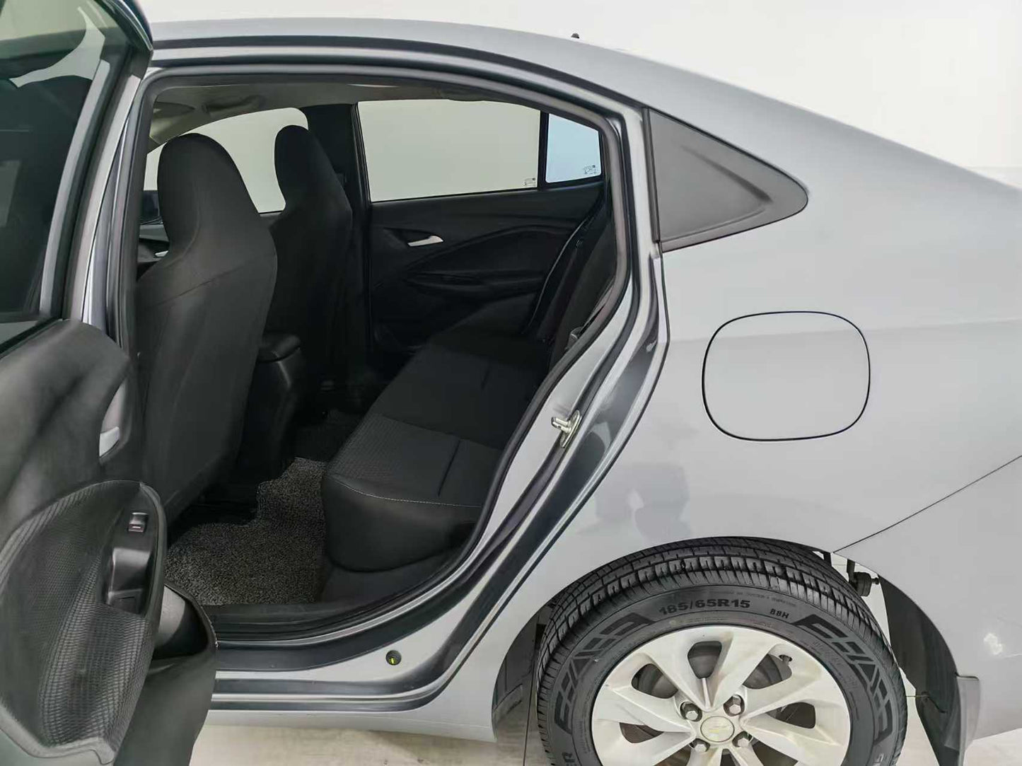 Chevrolet, Cowards 2022 325T Automatic Joy Edition, National VI, 1.0t displacement, EXW price: $5455