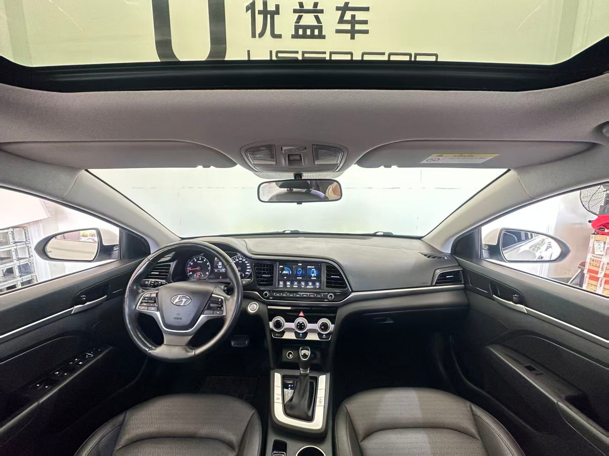 Hyundai Leading 2019 1.5L CVT Smart Hyun · Elite Type, Country VI, exw Price: $6807