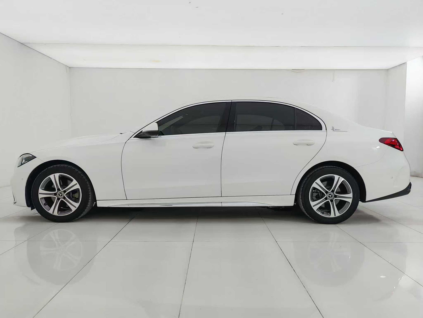 Mercedes-Benz C-Class 2022 C 200 L Sport Edition, 1.5t emissions, EXW price; $20,570