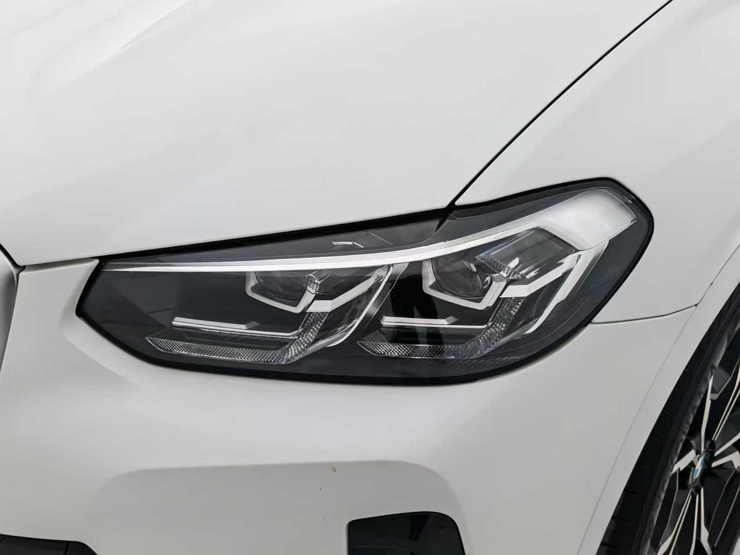 BMW X3 2022 xDrive25i M sports package, 2.0t emissions, EXW price: $26,942