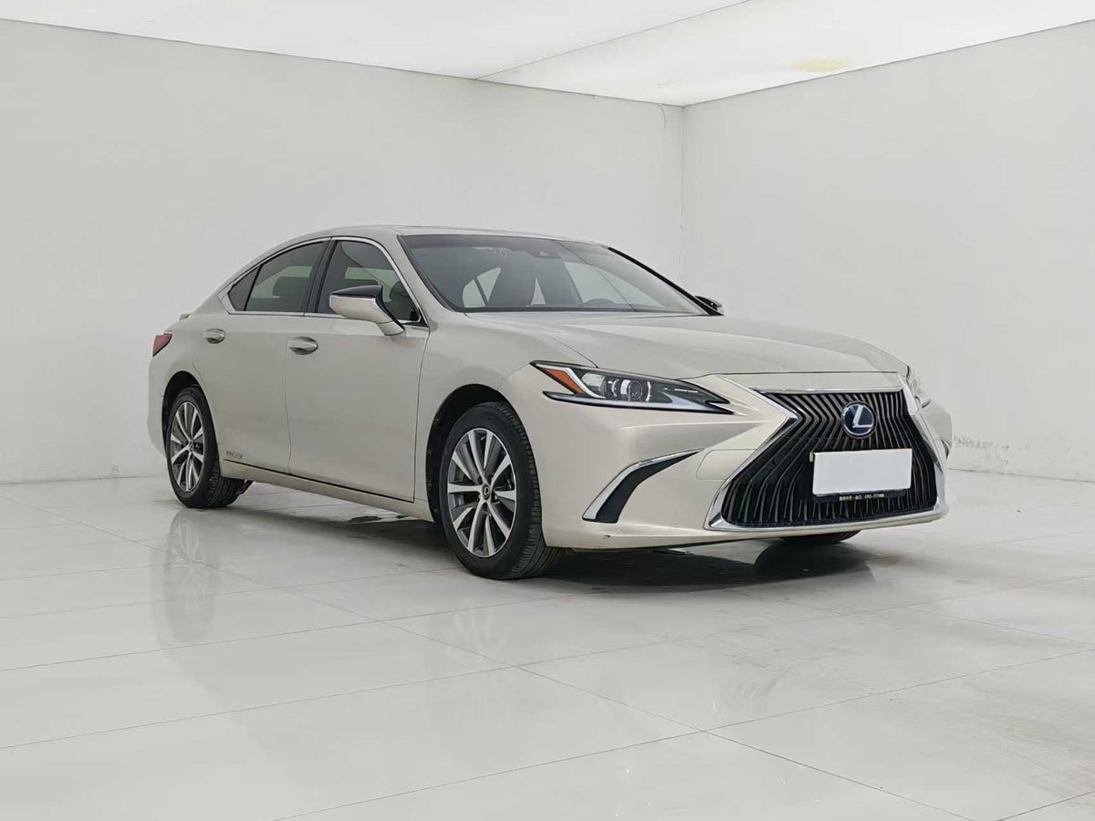 Lexus ES 2021 300h Premier Edition, 2.5l displacement, EXW price: $27,545