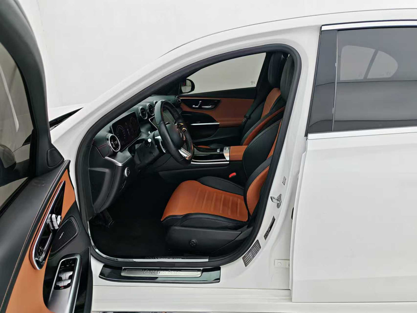 Mercedes-Benz C-Class 2022 C 200 L Sport Edition, 1.5t emissions, EXW price; $20,570