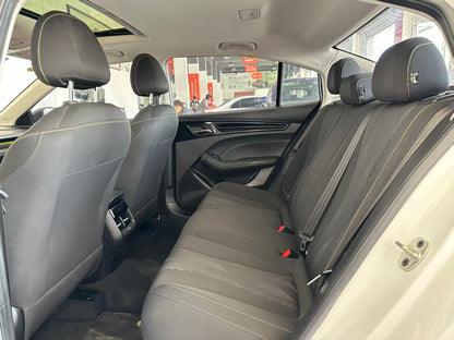 Roewe i5 2021 1.5L CVT Platinum Edition, Country VI, exw Price: $6807