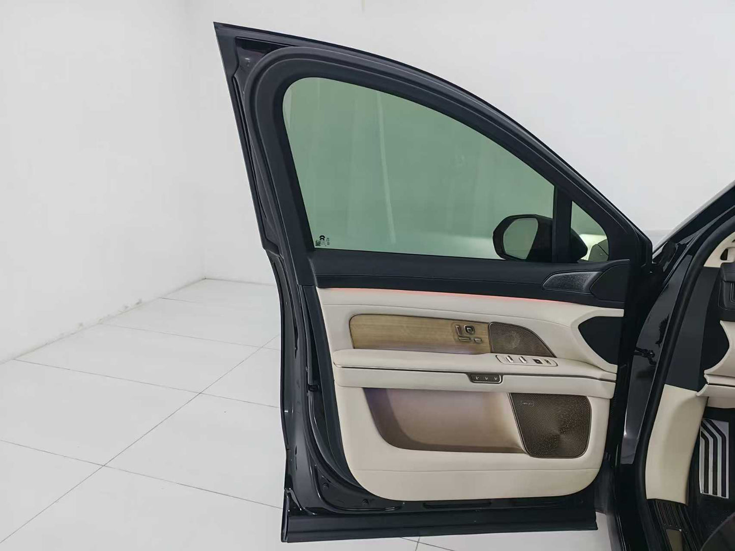 NIO ES8 2026, six-seat executive signature version, battery rental version, EW, EXW Price: $41,766
