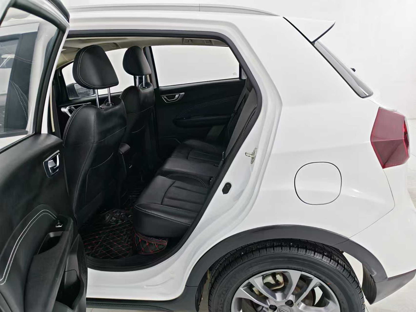 Geely Auto, Vision X3 2020 1.5L CVT Premium, Country VI, EXW Price: $4565