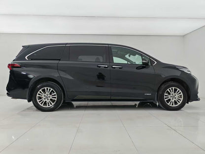 Toyota, Saina SIENNA 2021 2.5L Hybrid, Deluxe Edition, EXW Price: $31,132