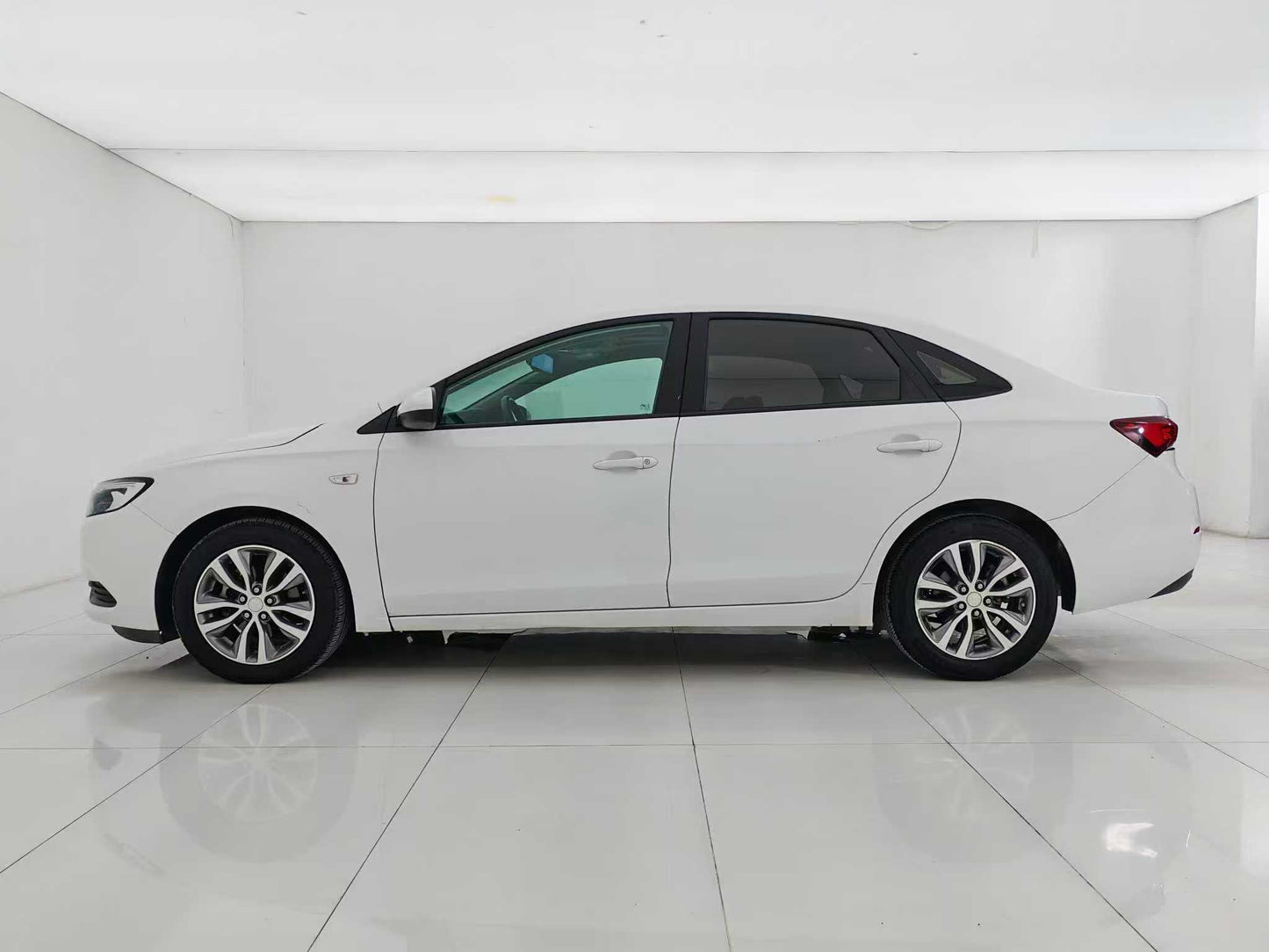 Buick, Yinglang 2019 18T Automatic Connected Elite, National V, 1.3t emissions, EXW Price: $4713
