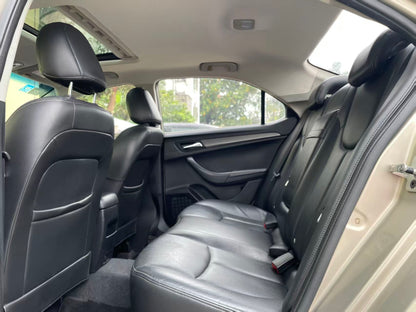 Roewe 360 2015 1.5L automatic deluxe version, exw price: $2342