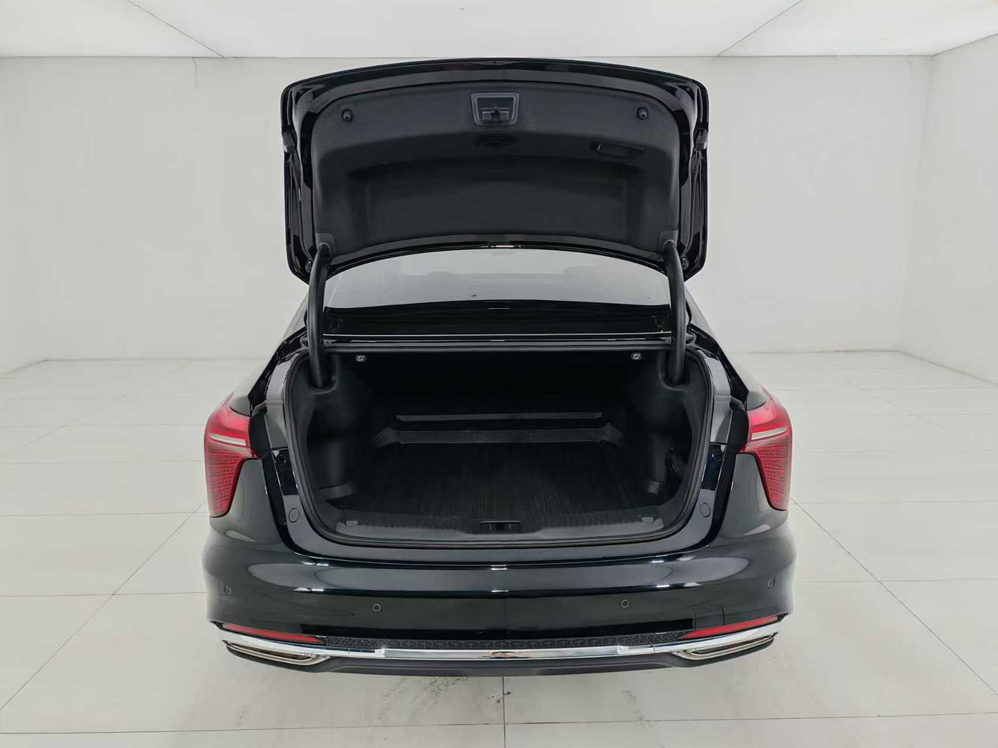 Hongqi H5 2024 2.0T automatic Zhilian flag version, EXW price: $14,198