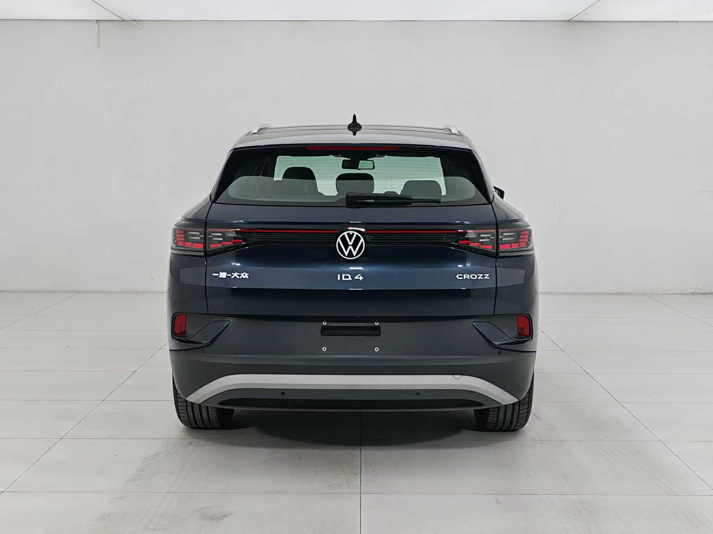EV Volkswagen ID.4 CROZZ 2025, Exclusive Edition,EXW Price: $15,536