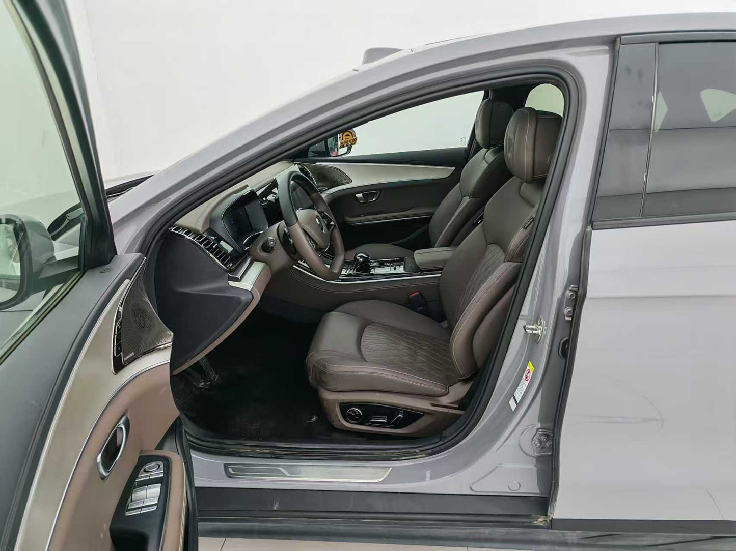 BYD, Han 2025 DM-i Smart Driving Edition 125KM Premier Type, EW, EXW Price: $18050