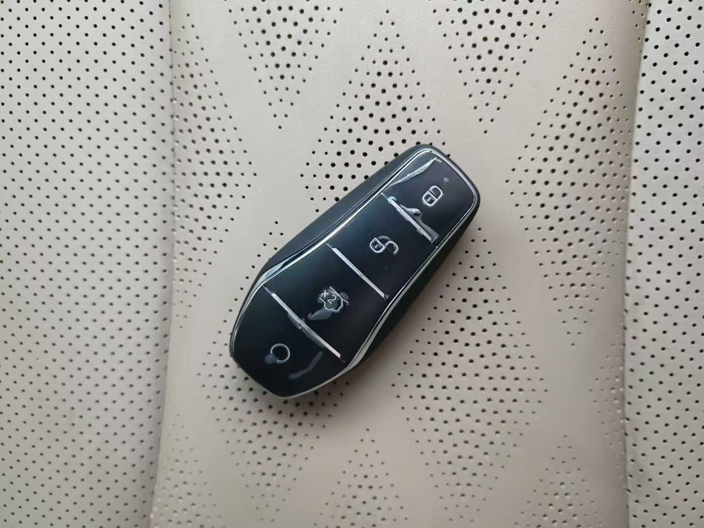 BYD, Dolphin 2023 420km Fashion Edition, EW, EXW Price: $9159