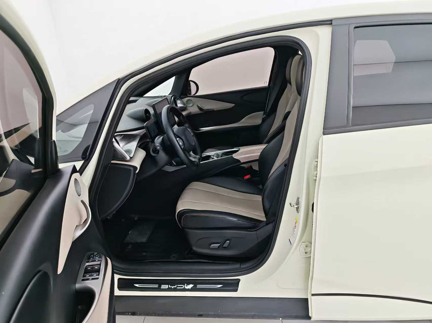 BYD, Dolphin 2023 420km Fashion Edition, EW, EXW Price: $9159