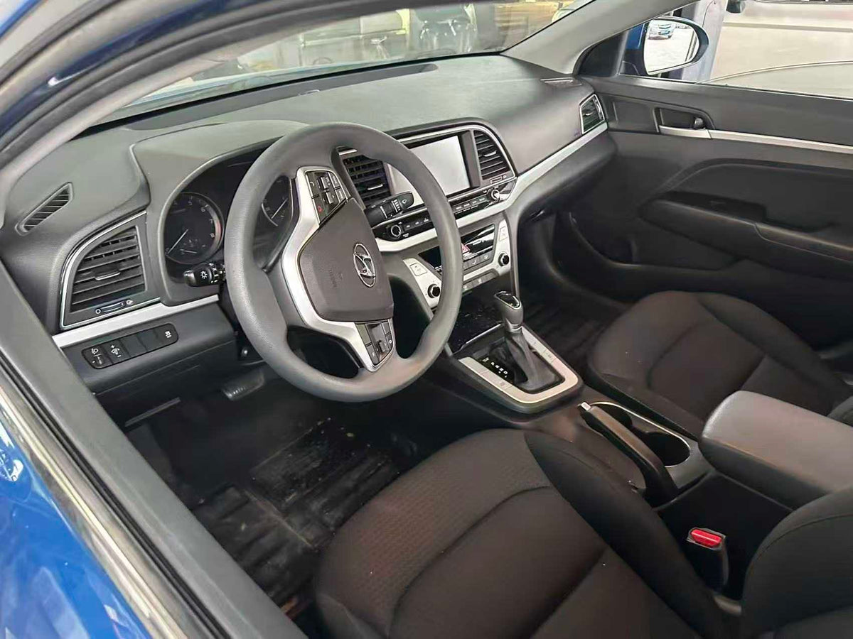 Hyundai, lead 2016 1.6L automatic, smart and elite type. exw price: $4270