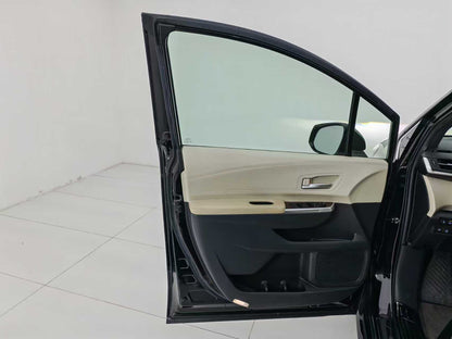 Toyota, Saina SIENNA 2021 2.5L Hybrid, Deluxe Edition, EXW Price: $31,132