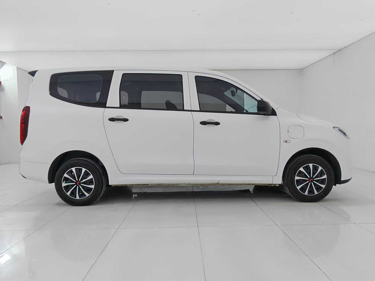 EV Wuling Automobile, Wuling Hongguang New Energy 2024, pure electric version 300KM standard type, EXW price: $8570
