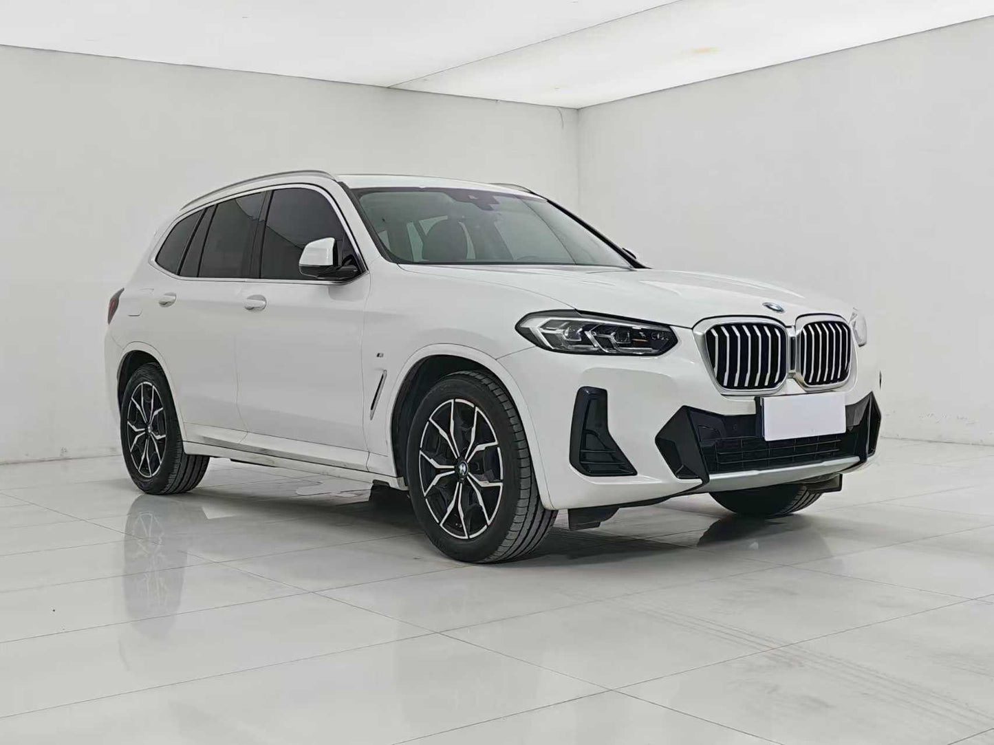 BMW X3 2022 xDrive25i M sports package, 2.0t emissions, EXW price: $26,942