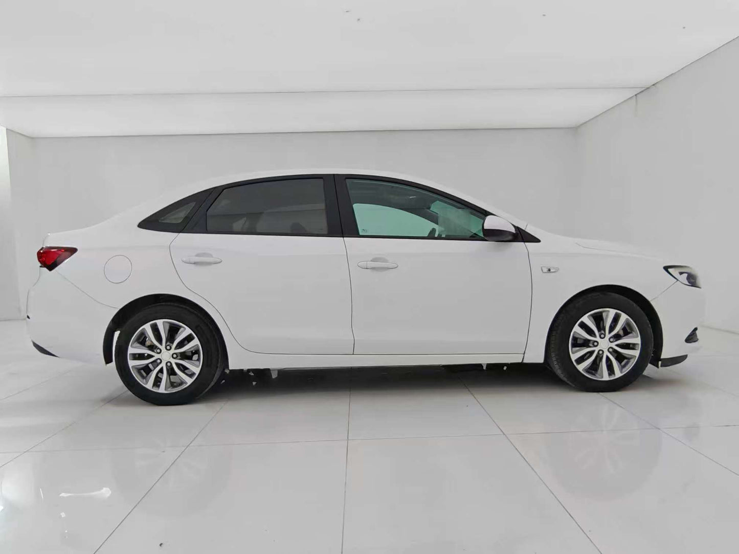 Buick, Yinglang 2019 18T Automatic Connected Elite, National V, 1.3t emissions, EXW Price: $4713
