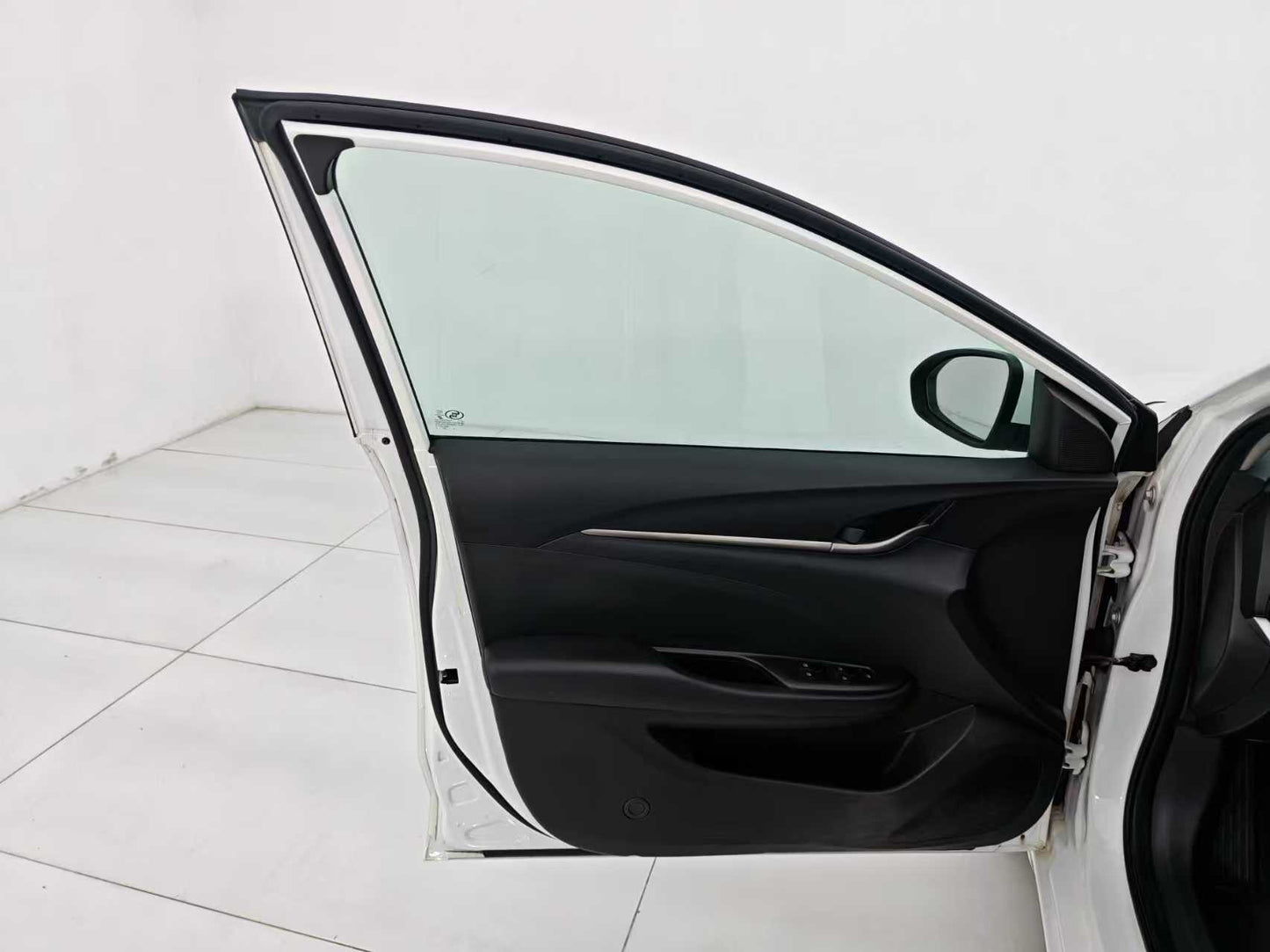Buick, Yinglang 2019 18T Automatic Connected Elite, National V, 1.3t emissions, EXW Price: $4713