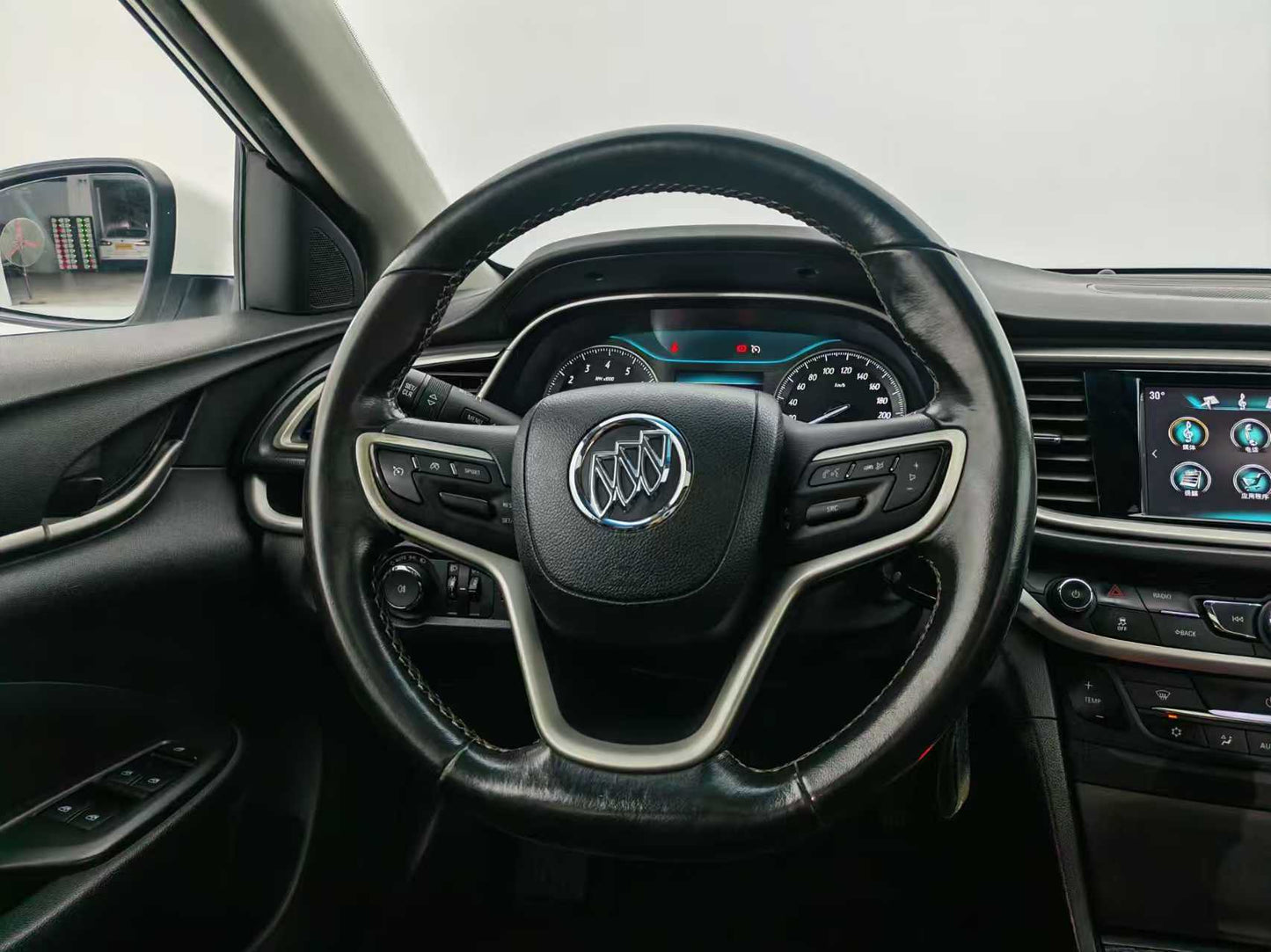 Buick, Yinglang 2019 18T Automatic Connected Elite, National V, 1.3t emissions, EXW Price: $4713