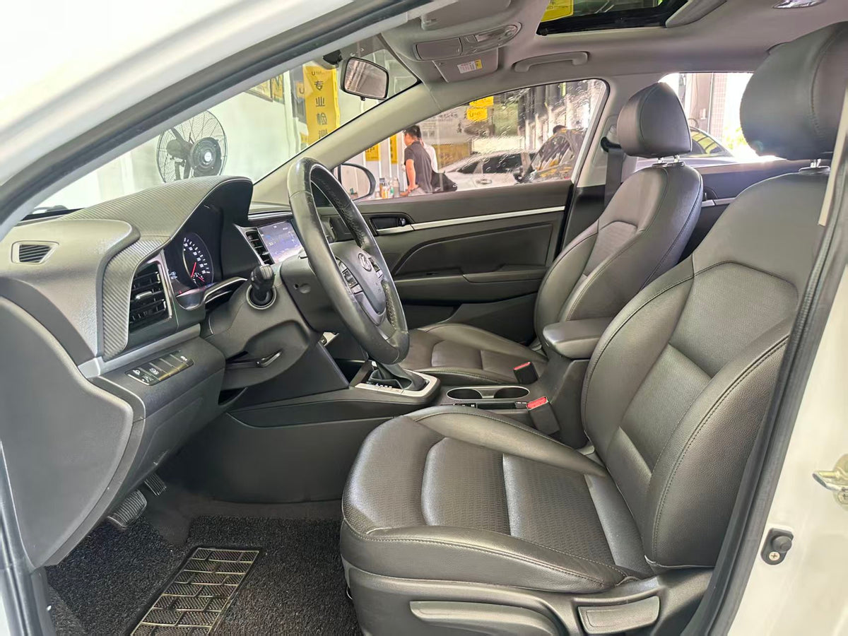 Hyundai Leading 2019 1.5L CVT Smart Hyun · Elite Type, Country VI, exw Price: $6807