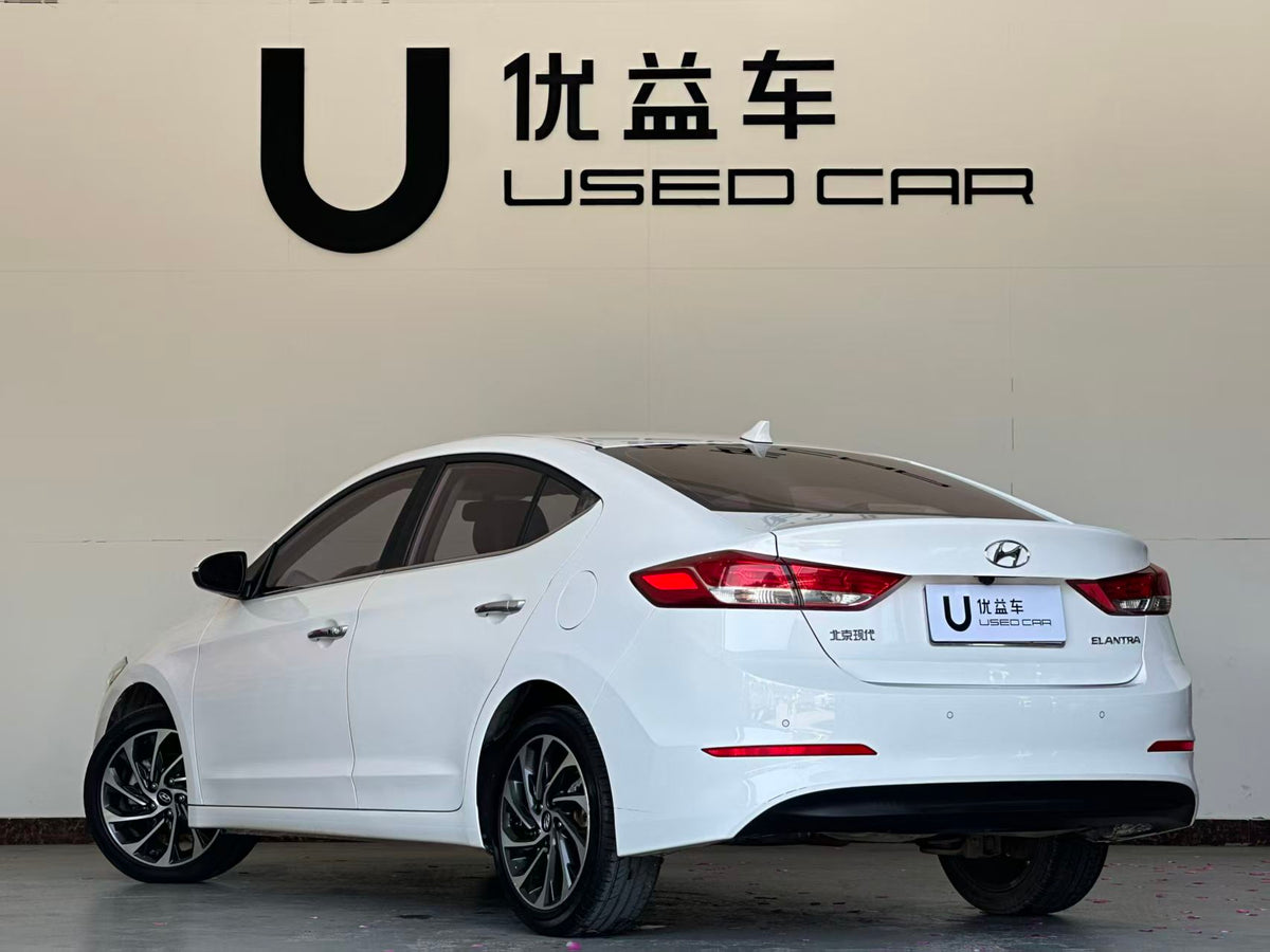 Hyundai Leading 2019 1.5L CVT Smart Hyun · Elite Type, Country VI, exw Price: $6807