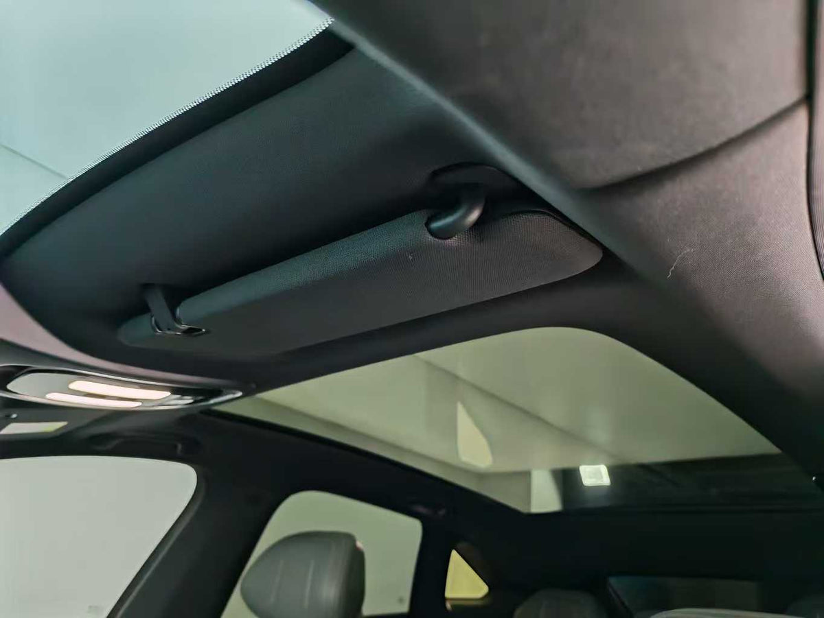 EV dark blue car, dark blue S07 2024 215Max extended range version, EXW price: $14,454