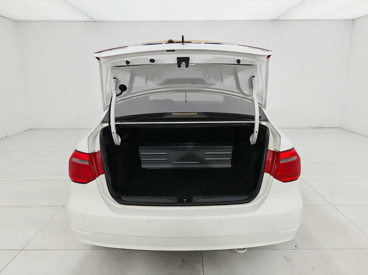 Volkswagen, Jetta 2015 1.6L Automatic Fashion, EXW Price: $3,231