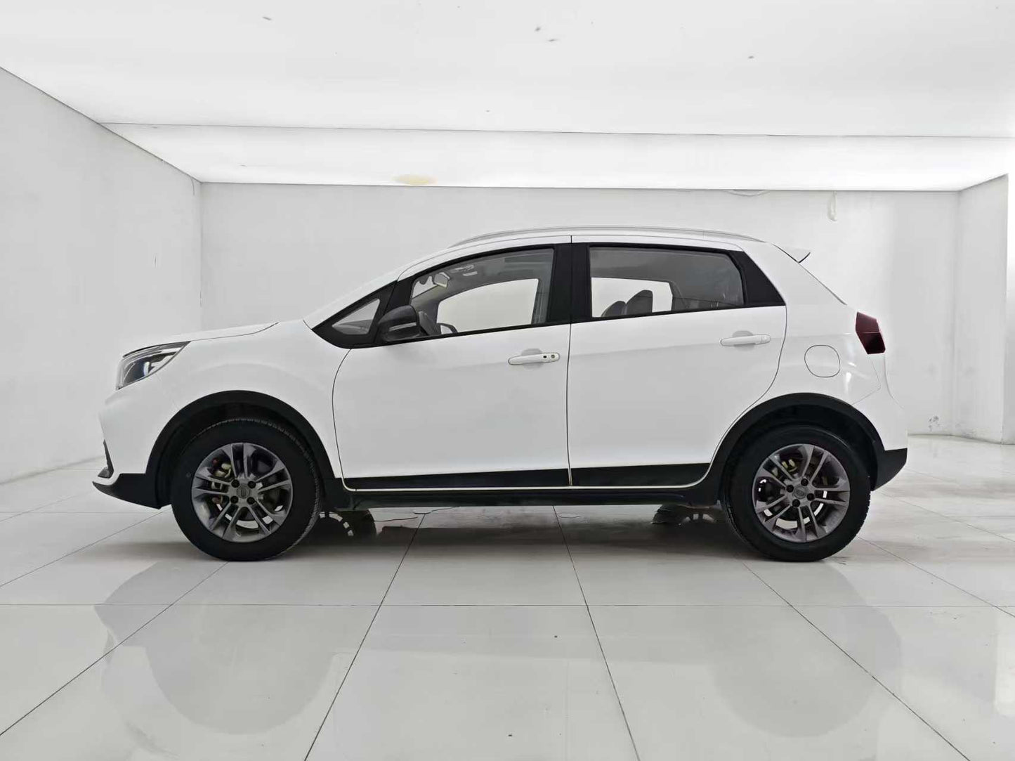 Geely Auto, Vision X3 2020 1.5L CVT Premium, Country VI, EXW Price: $4565