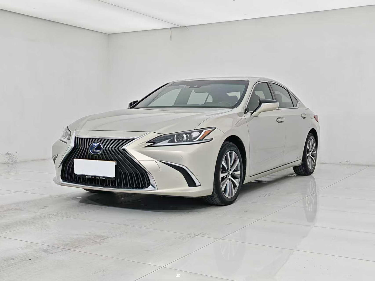 Lexus ES 2021 300h Premier Edition, 2.5l displacement, EXW price: $27,545